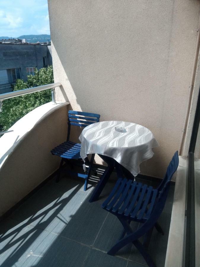 Самостоятелни студия Hotel Кърджали Екстериор снимка